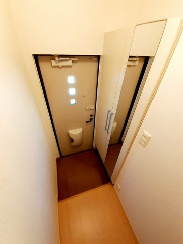 毎日通る玄関はこちらです