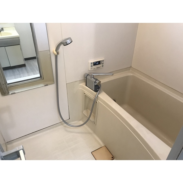 日々の疲れを癒すお風呂付です