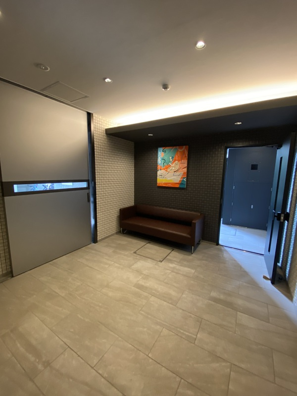 THE　PLACE　KOMAGOME　ザ　プレイス　コマゴメのロビー