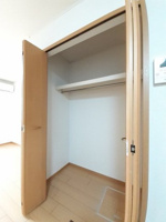 小物を収納するのに便利です