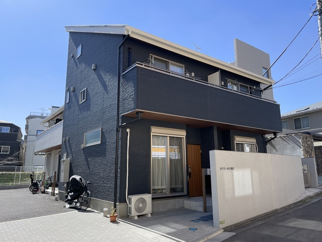 ロアジール下北沢　Ｂ棟の外観