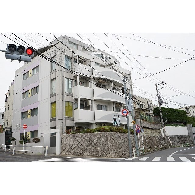 外観は落ち着いています