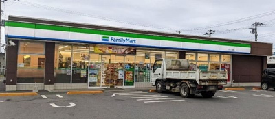 ファミリーマートサカモト高柳店まで950m