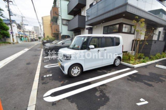 東大阪市御厨中１丁目のアパートの駐車場