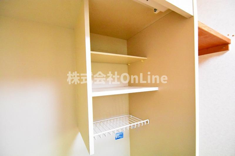 東大阪市大蓮東１丁目の賃貸マンションの収納