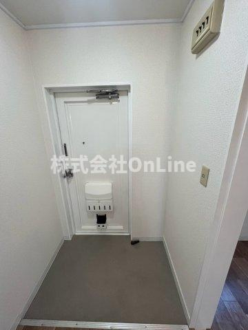 東大阪市若江西新町１丁目の賃貸マンションの玄関