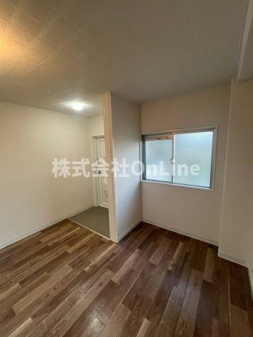 東大阪市若江西新町１丁目の賃貸マンションの内装