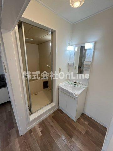 東大阪市若江西新町１丁目の賃貸マンションの洗面所