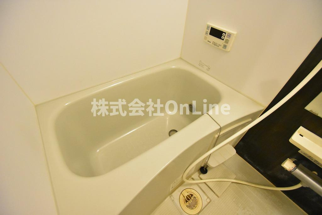 東大阪市寿町３丁目のアパートの浴室
