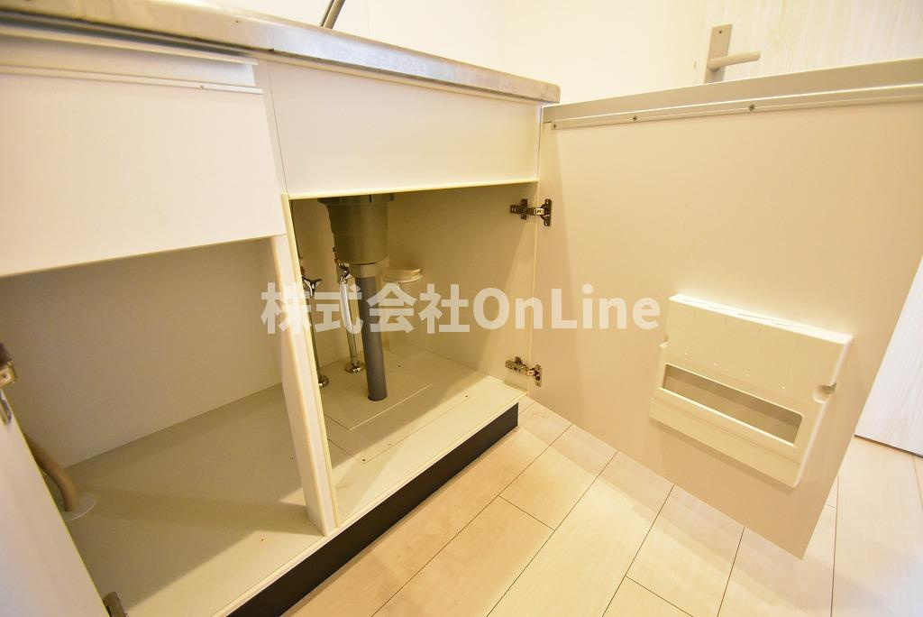 東大阪市寿町３丁目のアパートの収納