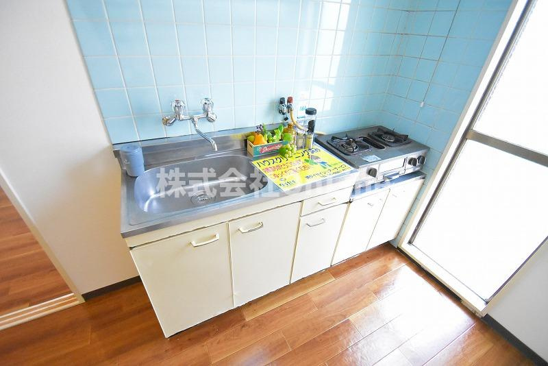 東大阪市渋川町２丁目の賃貸マンションのキッチン