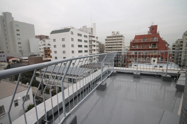 【バルコニー】