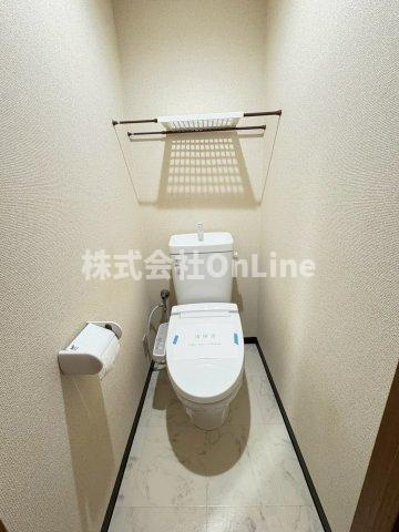 東大阪市足代北２丁目の賃貸マンションのトイレ