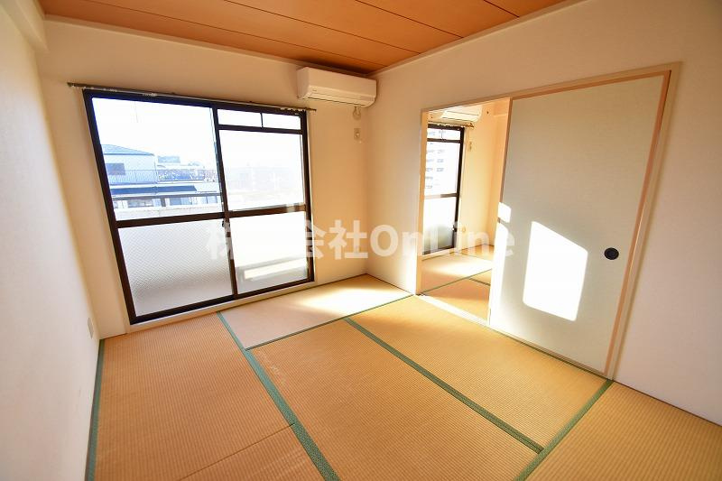 東大阪市御厨東２丁目の賃貸マンションの和室