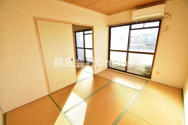 東大阪市御厨東２丁目の賃貸マンションの和室