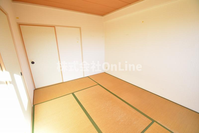 東大阪市御厨東２丁目の賃貸マンションの子供部屋