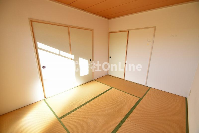 東大阪市御厨東２丁目の賃貸マンションの寝室