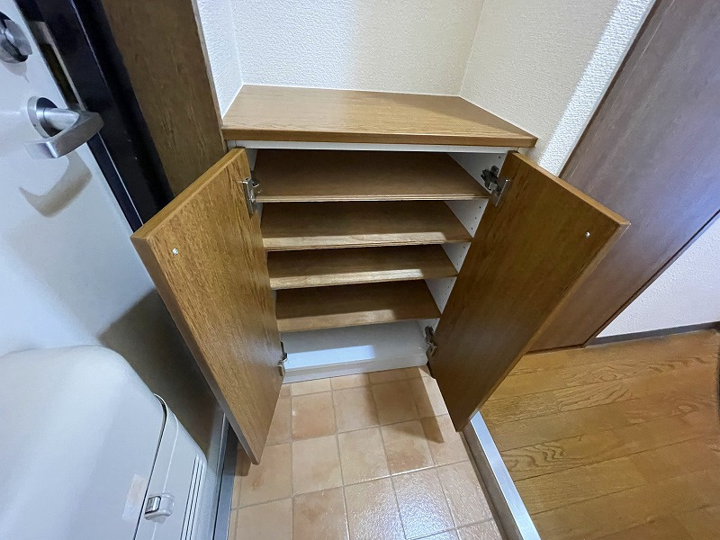 東大阪市御厨中１丁目の賃貸マンションの収納