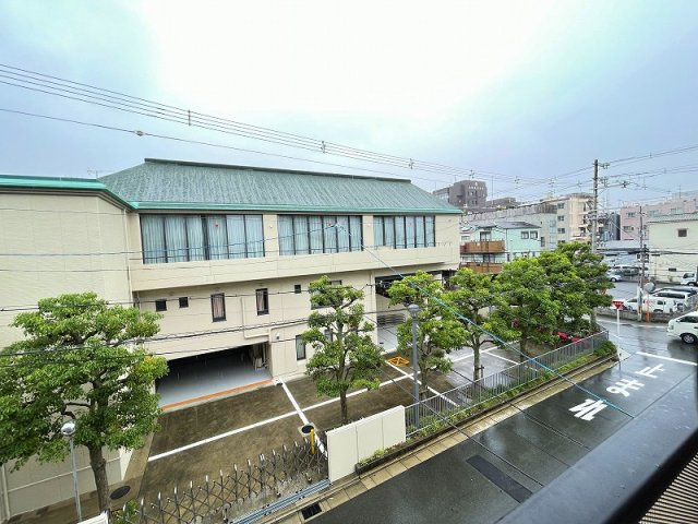 東大阪市御厨中１丁目の賃貸マンションの展望