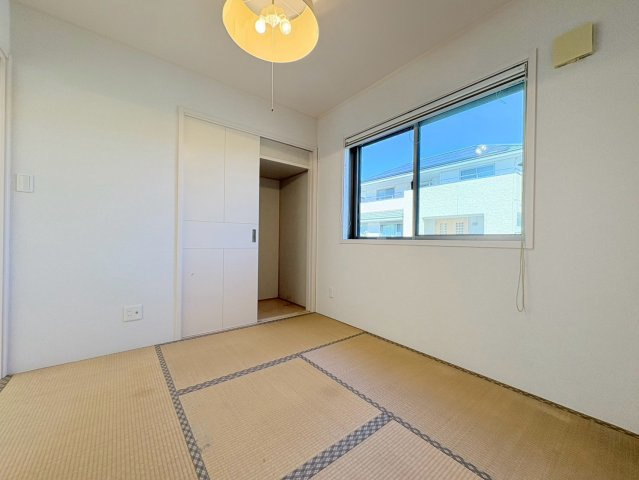 中古戸建　羽島市上中町一色　平成24年築の和室