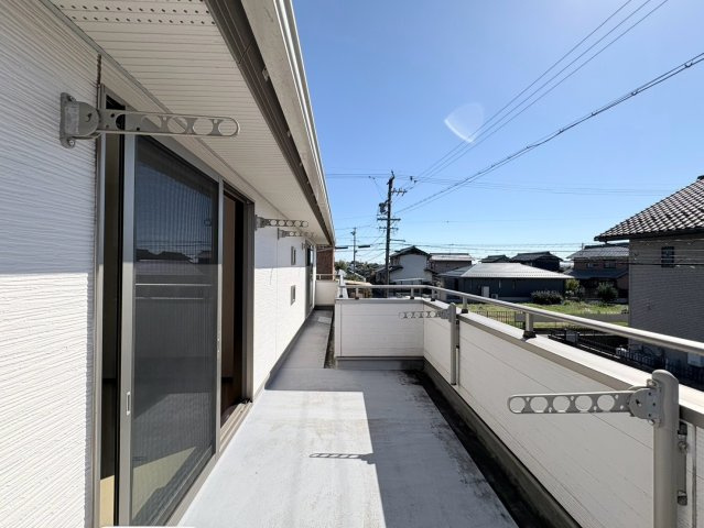 中古戸建　羽島市上中町一色　平成24年築のバルコニー