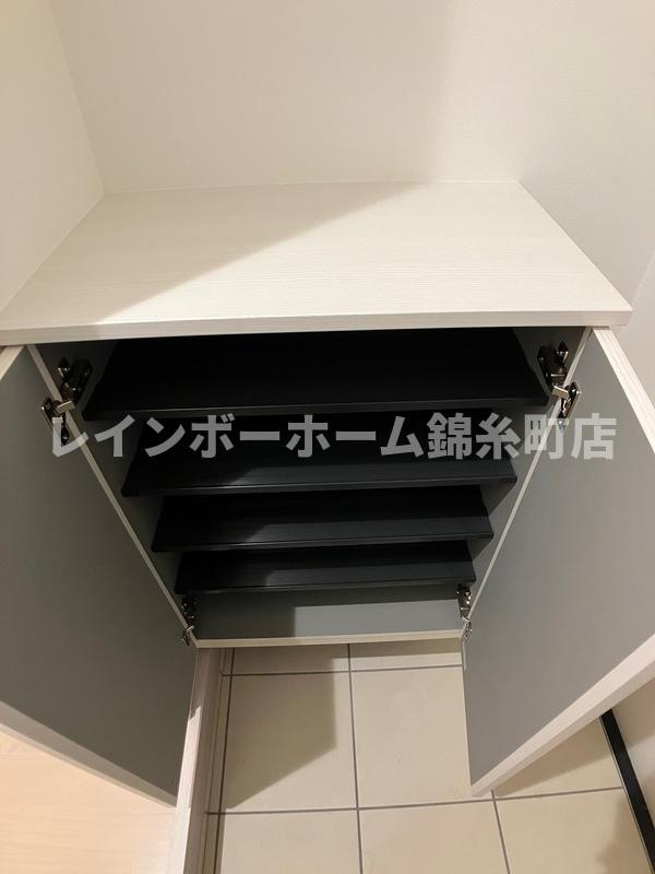 グランドソレイユ西船橋の玄関