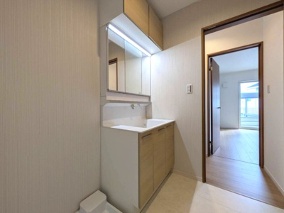 【独立洗面台】 | 【川内2丁目】LDK20帖＆小屋裏収納付きオール電化住宅