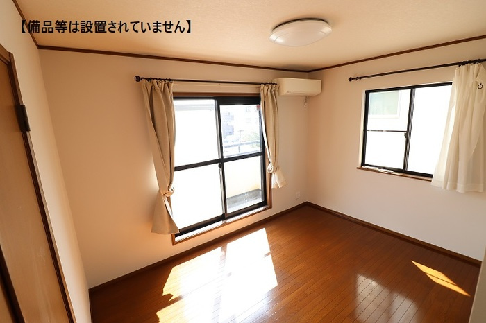 千種区丸山町貸家の居間・リビング