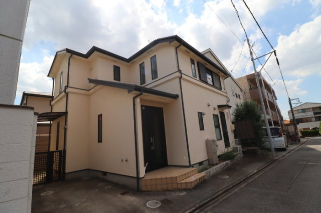 千種区丸山町貸家