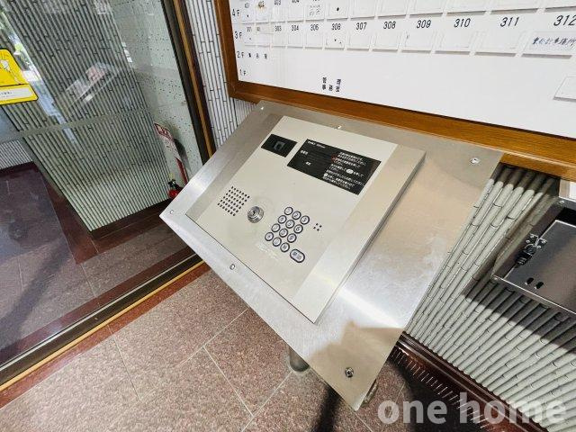 ライオンズマンション新大阪第3の設備|◆安心のオートロック完備マンションです！
◆周辺は平坦地エリアで、徒歩や自転車でのお出掛けがスムーズです！