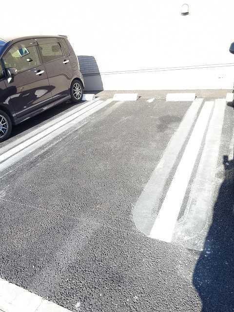 フラーゼの駐車場