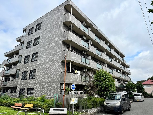 グレンモアスワＢ館の外観|～内装フルリノベ中マンション　スーパー・ドラッグストア徒歩6分～