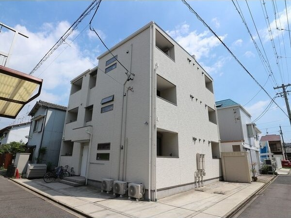 R-Smart志賀本通の外観