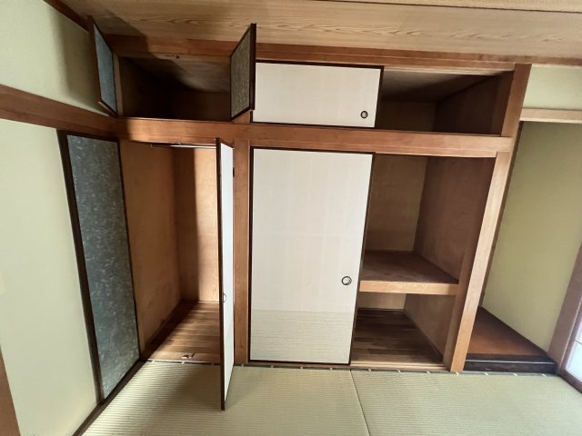 大町貸家の収納|1階和室6畳　収納