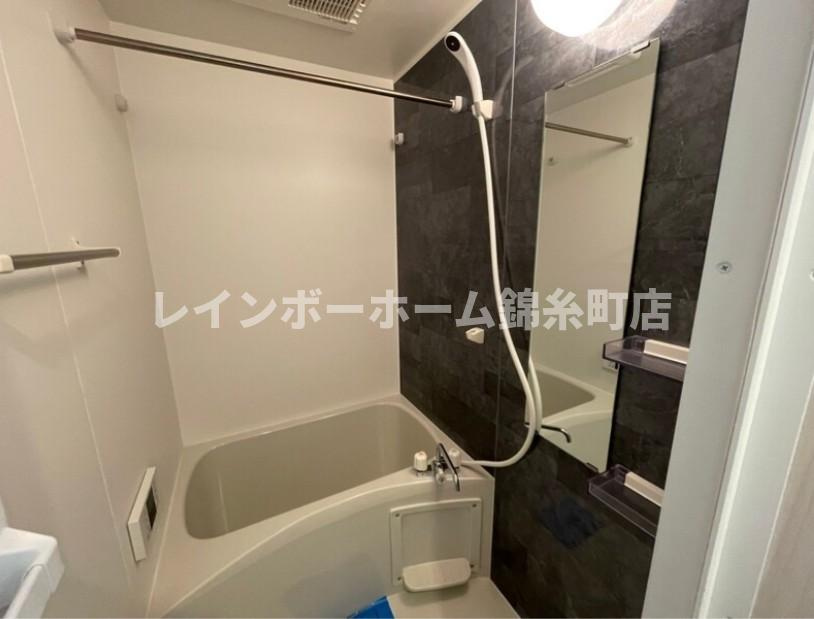 アールズコート東中山の浴室