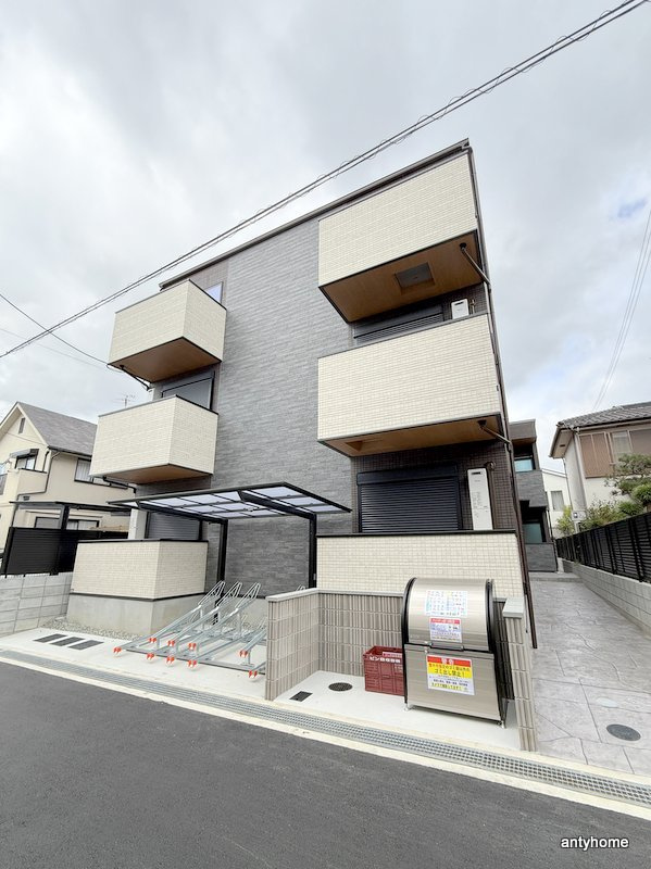 ソフィアウエスト　仲介手数料無料