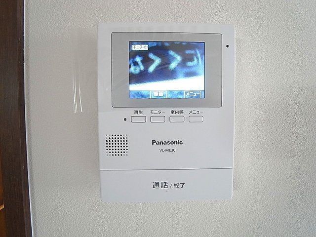 フェンネルナガタのセキュリティ|録画機能付きモニターフォンで顔が分かり安心です