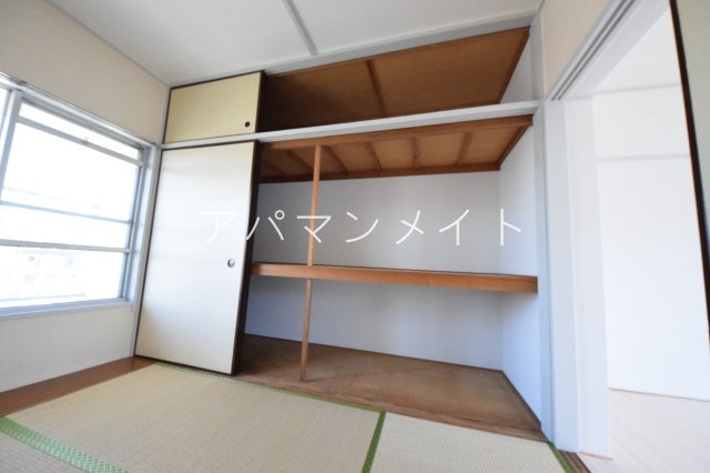 【収納】 | 富士見コーポ | 大きなスペースがあり、収納には困りません