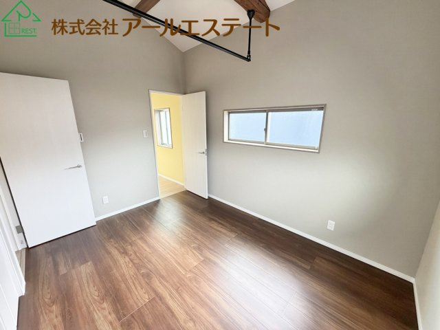 姫路市広畑区小坂　　　JR「はりま勝原駅」徒歩6分の洋室