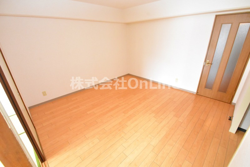 東大阪市吉田本町３丁目の賃貸マンションの内装