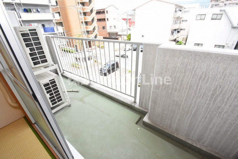 東大阪市吉田本町３丁目の賃貸マンションのバルコニー