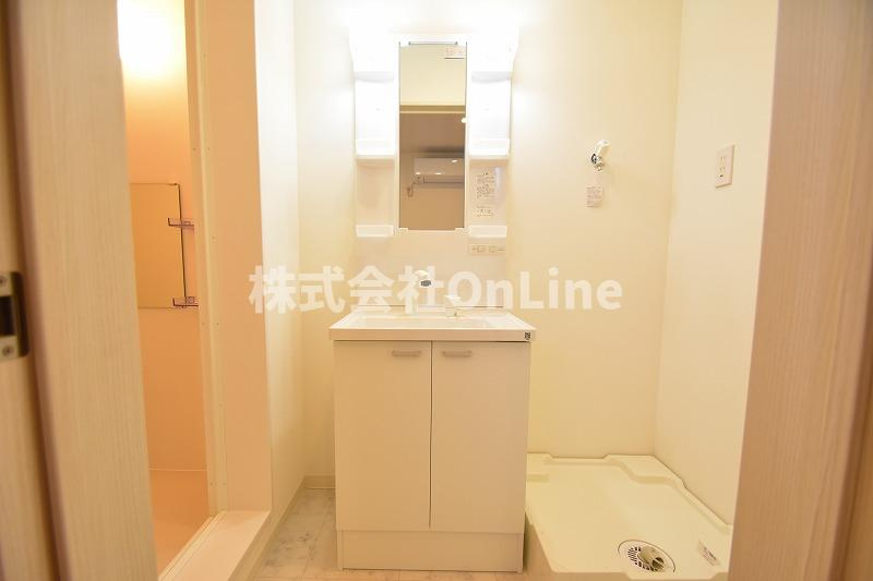 東大阪市大蓮東５丁目のアパートの独立洗面台