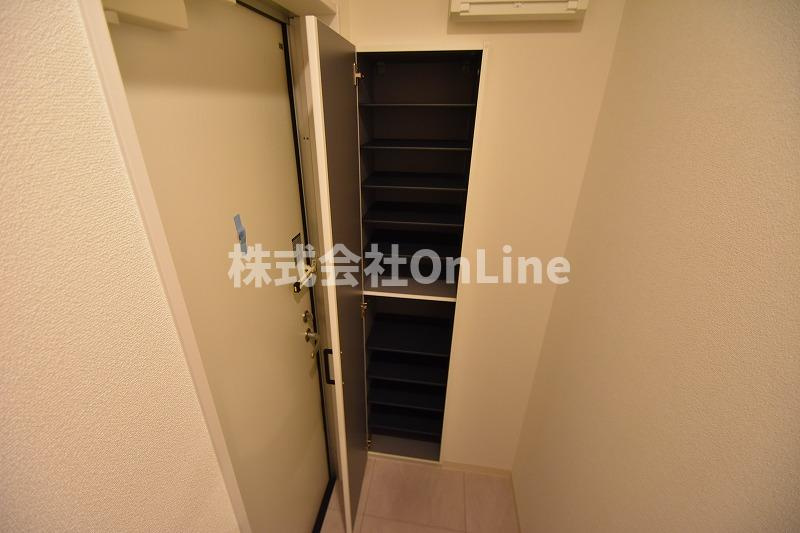 東大阪市大蓮東５丁目のアパートの収納