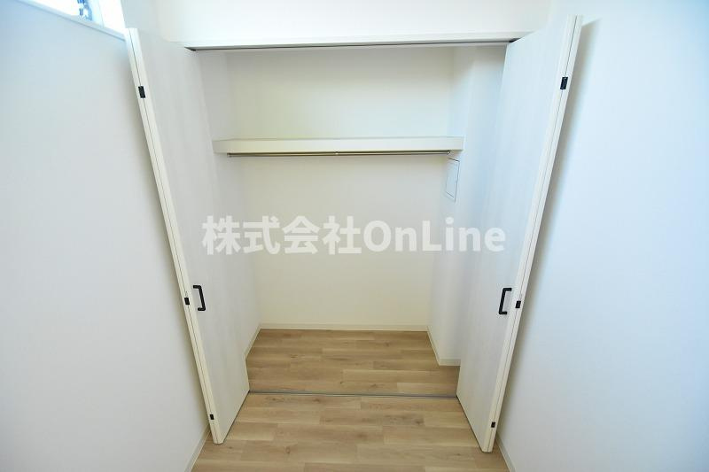 東大阪市大蓮東５丁目のアパートの収納