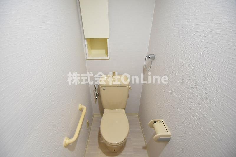 東大阪市俊徳町５丁目の賃貸マンションのトイレ