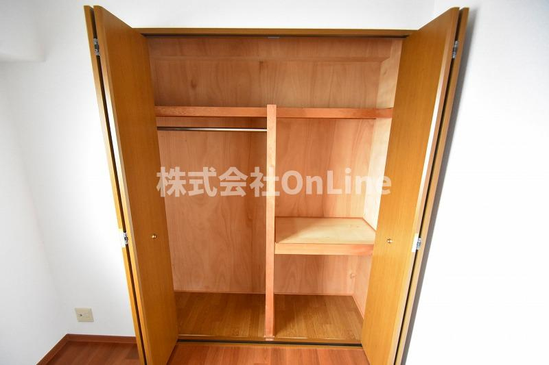 東大阪市俊徳町５丁目の賃貸マンションの収納