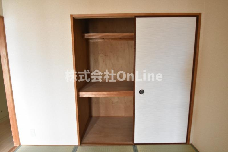 東大阪市角田１丁目の賃貸マンションの収納