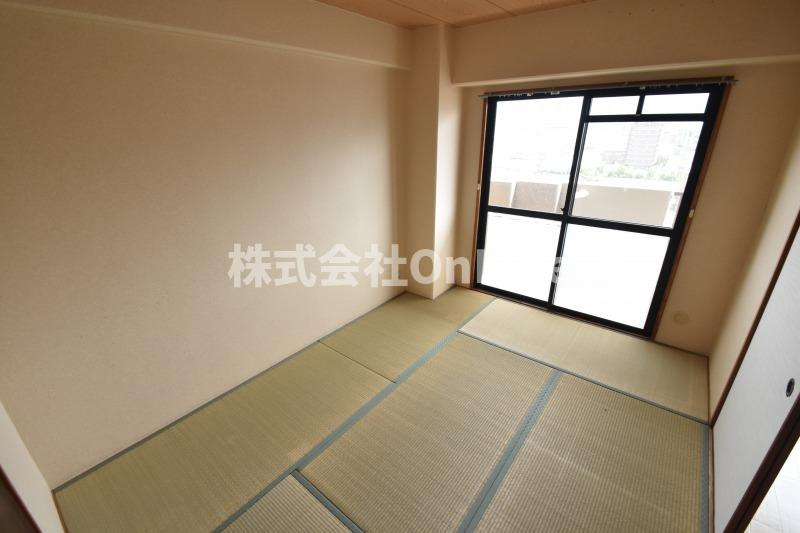 東大阪市角田１丁目の賃貸マンションの内装