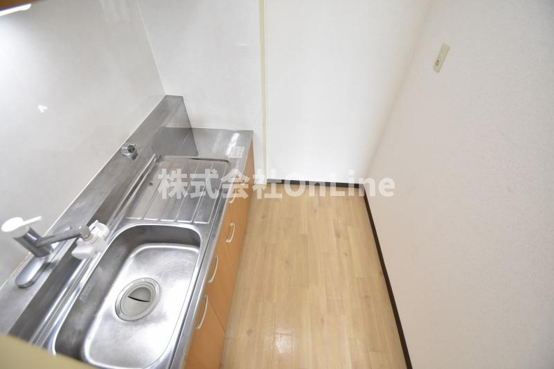東大阪市角田１丁目の賃貸マンションのキッチン