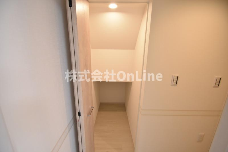 東大阪市新庄４丁目のアパートの収納